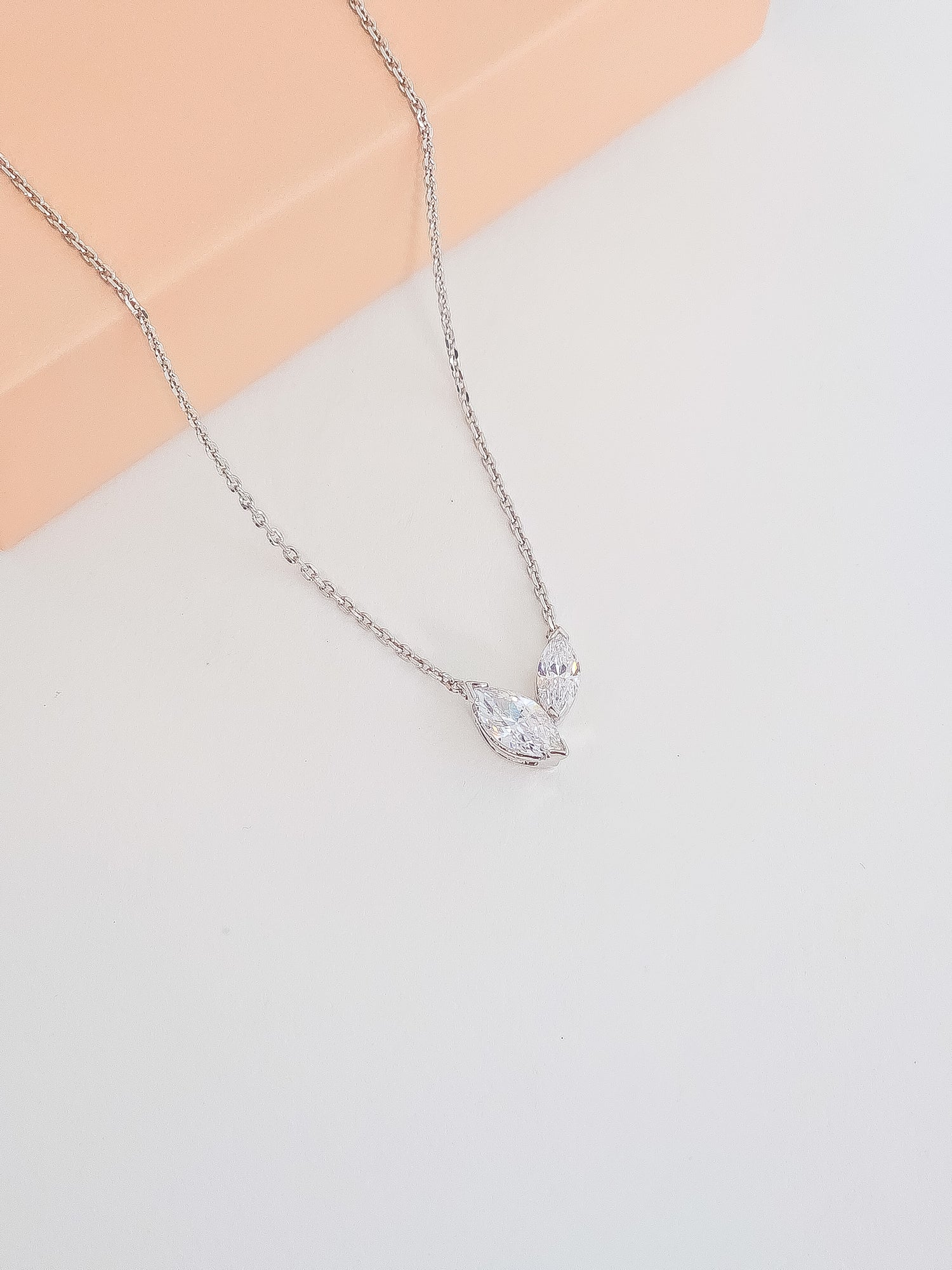 Pendent Set 16