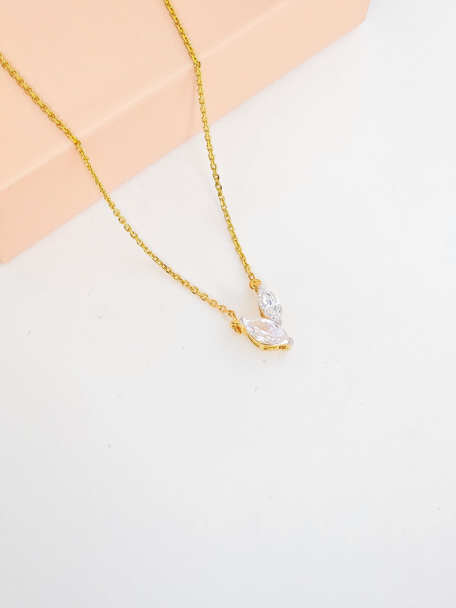 Pendent Set 16